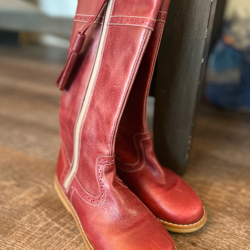 Elephantito Youth 1 Red Boots